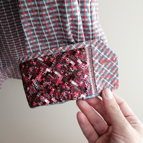 Robert Graham Men's Classic Fit Button Up Red and Blue Checkered XL - Picture 15 of 16